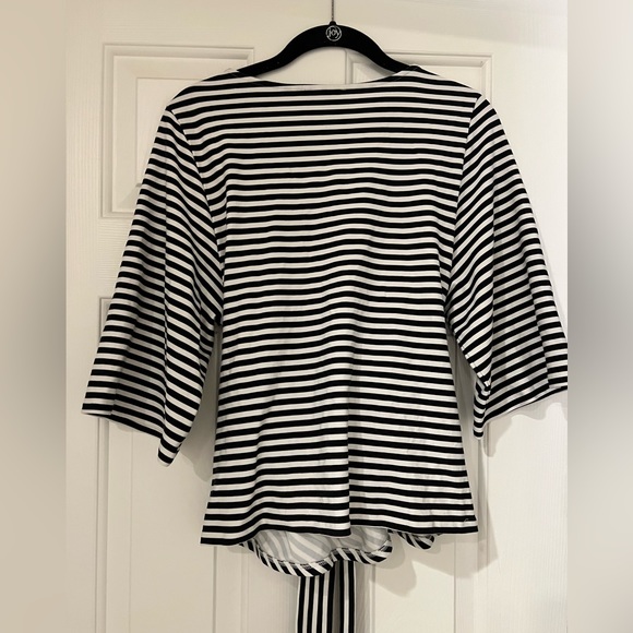 Express wrap top - Picture 3 of 3